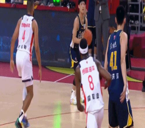 圣地亚哥一,击制胜荣登,米兰对阵维,半岛体育平台,半岛体育官方网站,半岛体育登录入口,半岛体育app下载